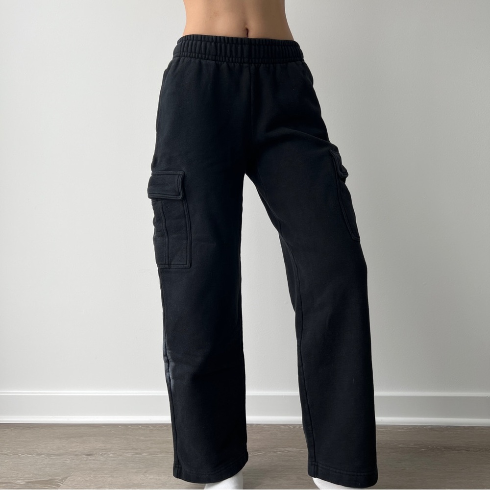 Aritzia Tna Cozy Fleece Mega Cargo Oversized Wide-Leg Sweatpants Black 2XS Short - Picture 3 of 9